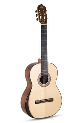 Manuel Rodriguez 4/4 Magistral E all solid spruce/walnut
