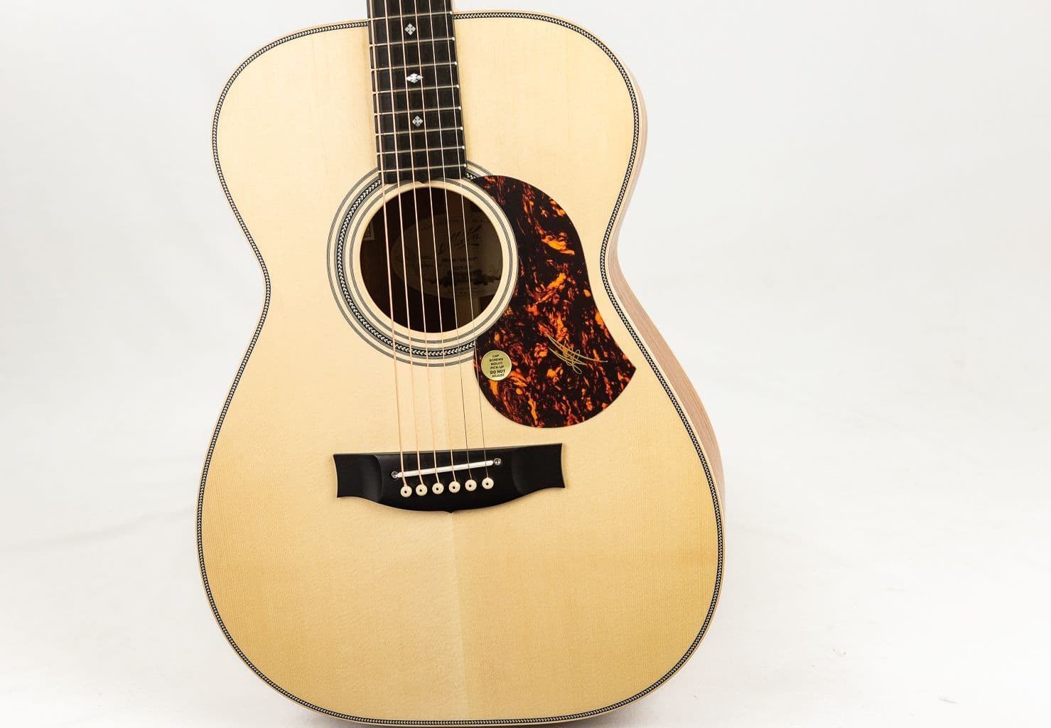 xyz7110。Maton EBG808 ARTIST EBG808 Artist - Maton Guitars - Power & Punch