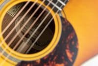 Maton EBG808 Nashville Guitar inc Case