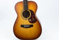 Maton EBG808 Nashville Guitar inc Case