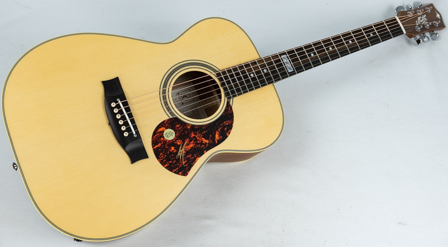 Maton EBG808 TE Tommy Emmanuel Guitar