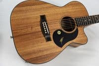 Maton EBW808C Blackwood Cutaway Electro Guitar inc Case