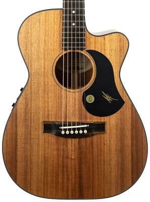 Maton EBW808C Blackwood Cutaway Electro Guitar inc Case