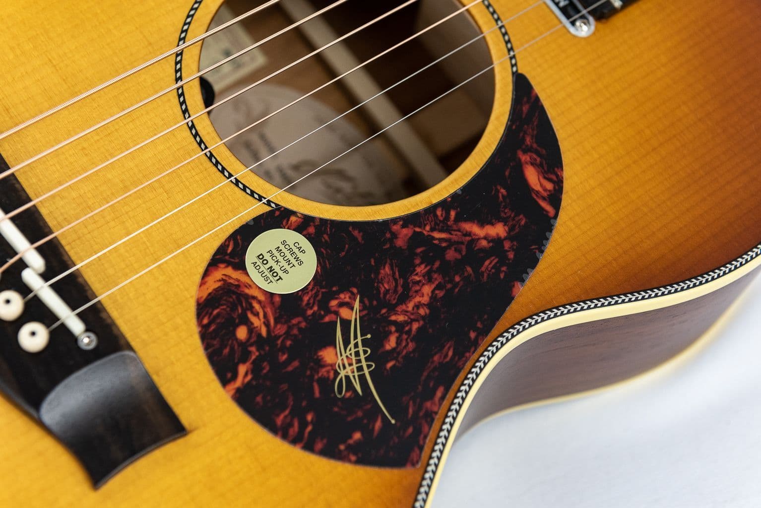 Maton EMD-6 Mini Maton Diesel Guitar