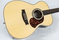 Maton Master Built Classic Guitar with Case