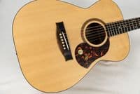 Maton SRS808 Guitar with Ap5 Pro Pickup and Case