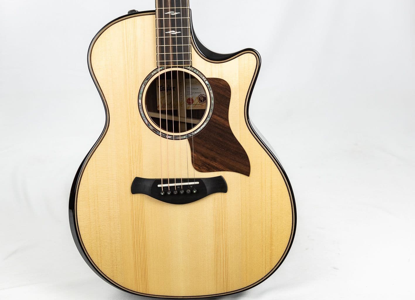 Taylor Builder s Edition 814ce Guitar with Case