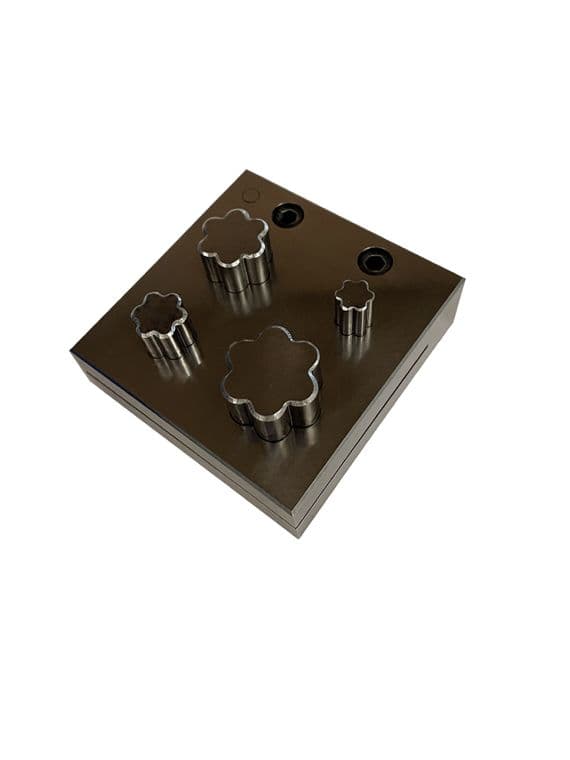 Disc Cutters, Flower Shaped, Set of 4, 11mm - 24 mm. Jewellery Making. J1285