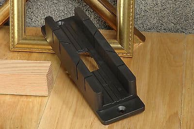 Linic UK Made Mitre Box Block, Mini, 45 & 90 Degree Cut, 28mm x 20mm x 190mm. W7080