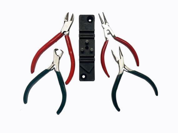Set of 4 Jewellery Pliers and a Wire Bender. J1318