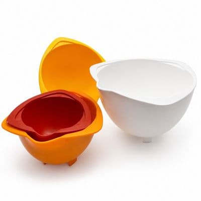 Set of 4 Nesting Plastic Mixing Bowls with Pouring Lip, Bright Colours. S7364