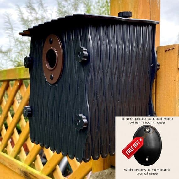 Small Bird Nesting Box with 32mm Entrance Hole (FREE HOLE COVER).  S7927. Linic Products UK Made