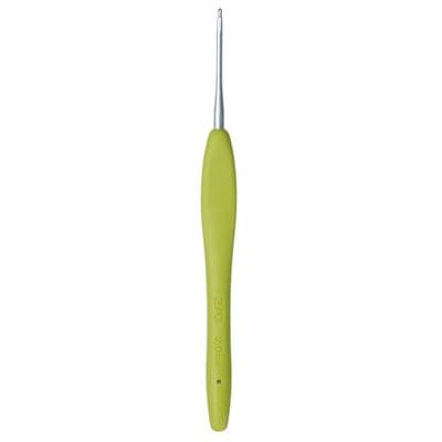 Clover Amour Crochet Hook 2.0mm