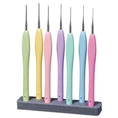 Clover Amour STEEL Crochet Hook Set 3675