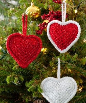 Red Heart HOLIDAY Christmas Love Hearts Crochet Pattern FREE