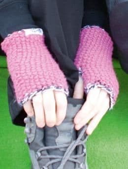 Regia Active Wrist Warmers Knitting Pattern FREE