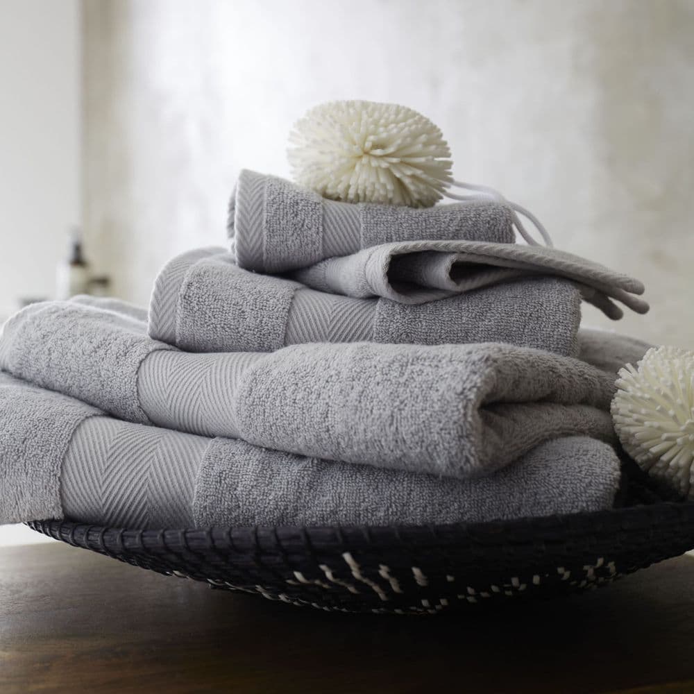 Bianca Silk Dove Grey Bath Towels