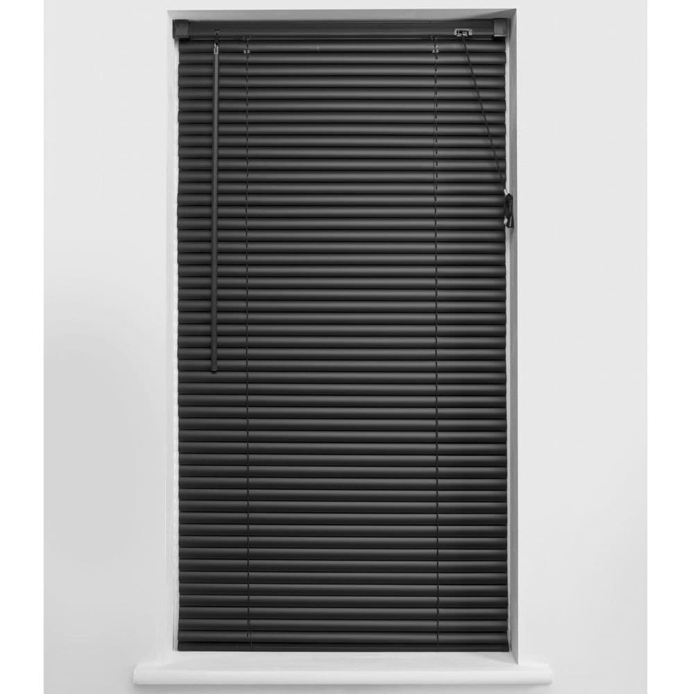 Universal 25mm PVC Blind Black