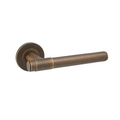 A&W Lever On Rose - Antique Brass