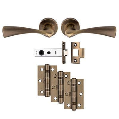 Sintra Latch Pack  in Antique Brass