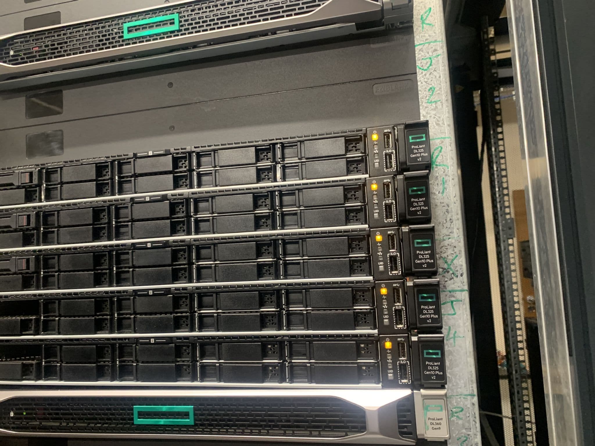 vmpgxgmページ 5-node-proxmox-ve-9.0-and-ceph