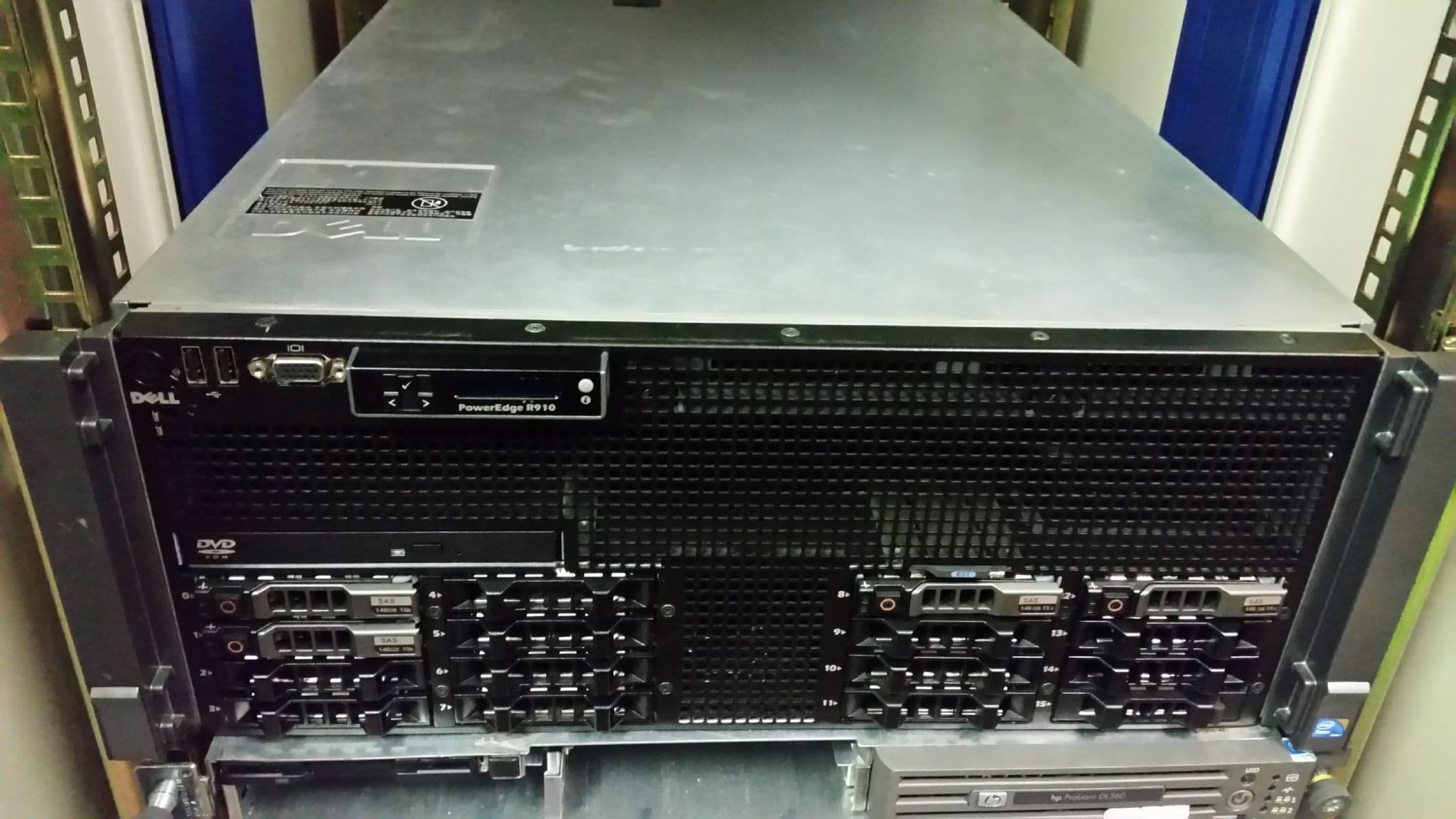 DELL PowerEdge R910 Rack Server Quad 8Core Intel Xeon E78837 256/512