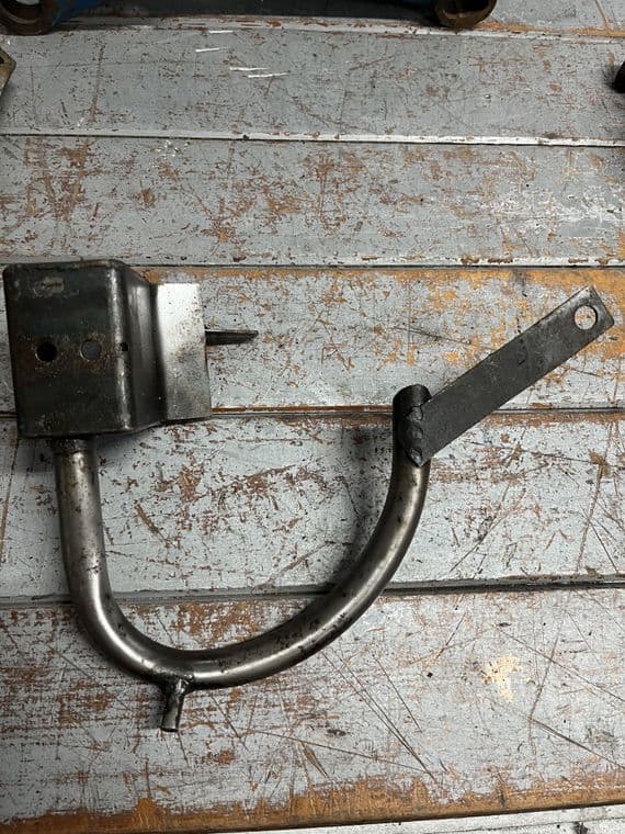 CROWN WHEEL OIL FEED PIPE