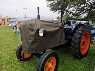 E27N TRACTOR COVER (CG6)