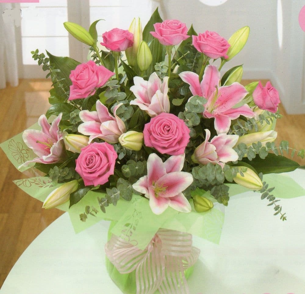 Blush & Bloom Bouquet 11