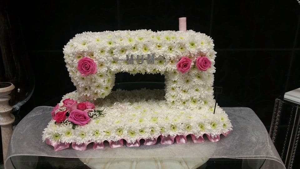 SEWING MACHINE