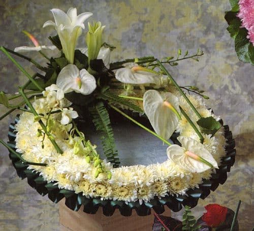 Wreath 6 - size 18"