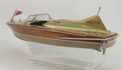 Dumas Chris-Craft Cobra Kit (1232)