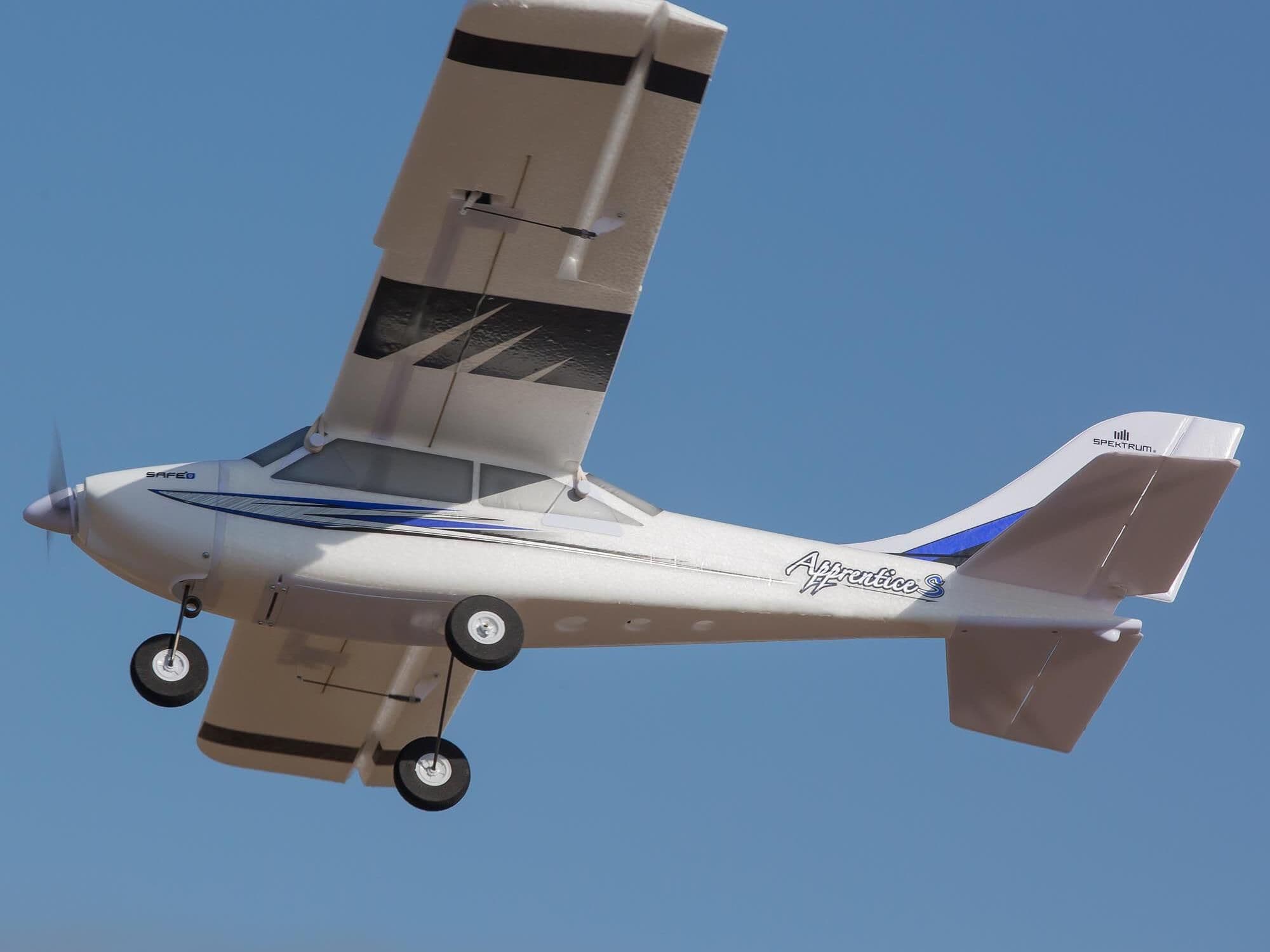E-Flite Apprentice S 2 1 2m RTF with SAFE A-HBZ31000