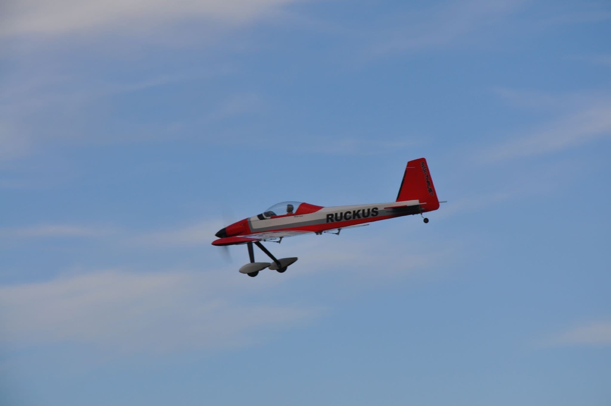 MAX THRUST PRO-BUILD BALSA RUCKUS KIT RED - IC OR ELECTRIC