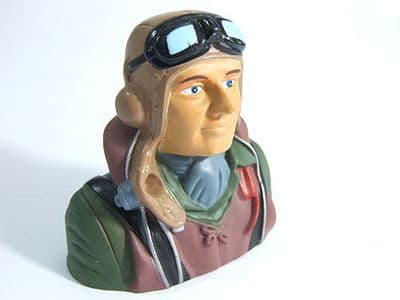 Model WW2 Pilot L72xW42xH76 1/6