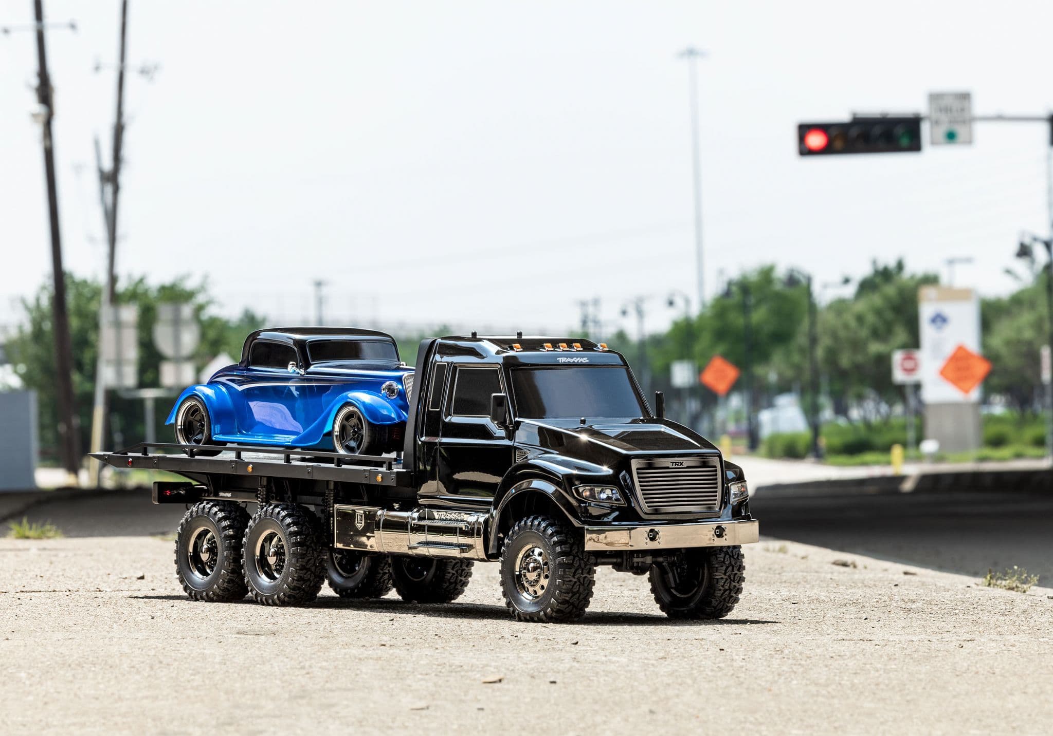 Traxxas Black TRX-6 Ultimate RC Hauler 1 10 6X6 Electric Flatbed Truck ...