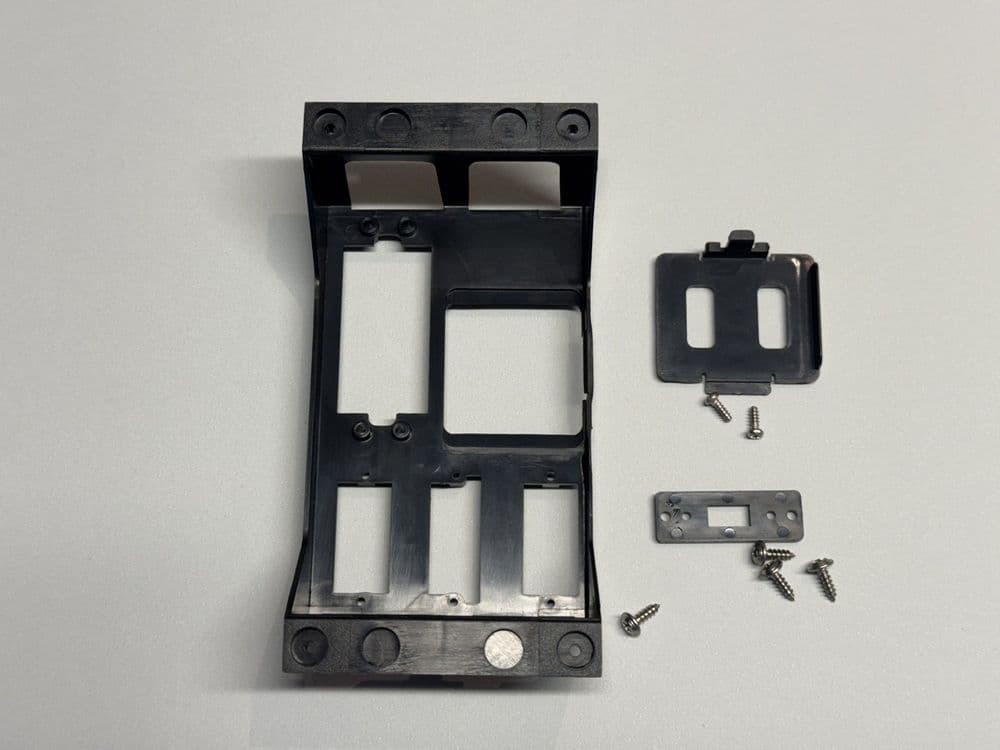 DF65 Servo tray & screws V8 - NEW