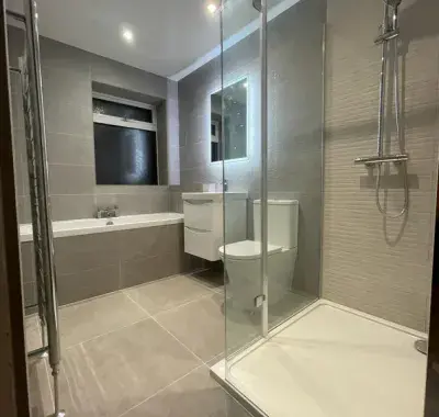 Fitted Bathrooms Jake             ---   07843 883813