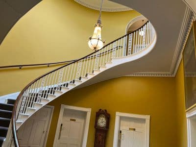 Paint & Decorator Chris 07505 462589