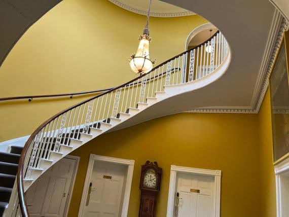 Paint & Decorator Chris 07505 462589