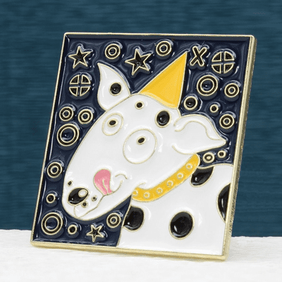 Dog badge, pin, brooch Cold enamel - Free first class UK postage.