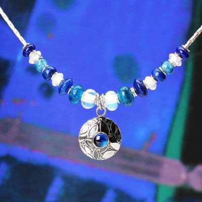 handmade leaf pattern blue spinel necklace