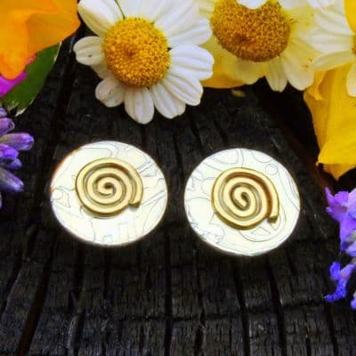 Matching swirl ear studs