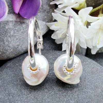 Pearl sleeper earrings, Fresh water pearls