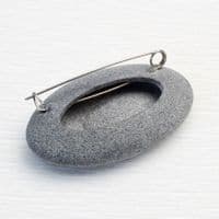 Pebble brooch 'Hepworth'