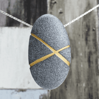 Pebble pendant, stripe 4. A nature-inspired piece of contemporary jewellery