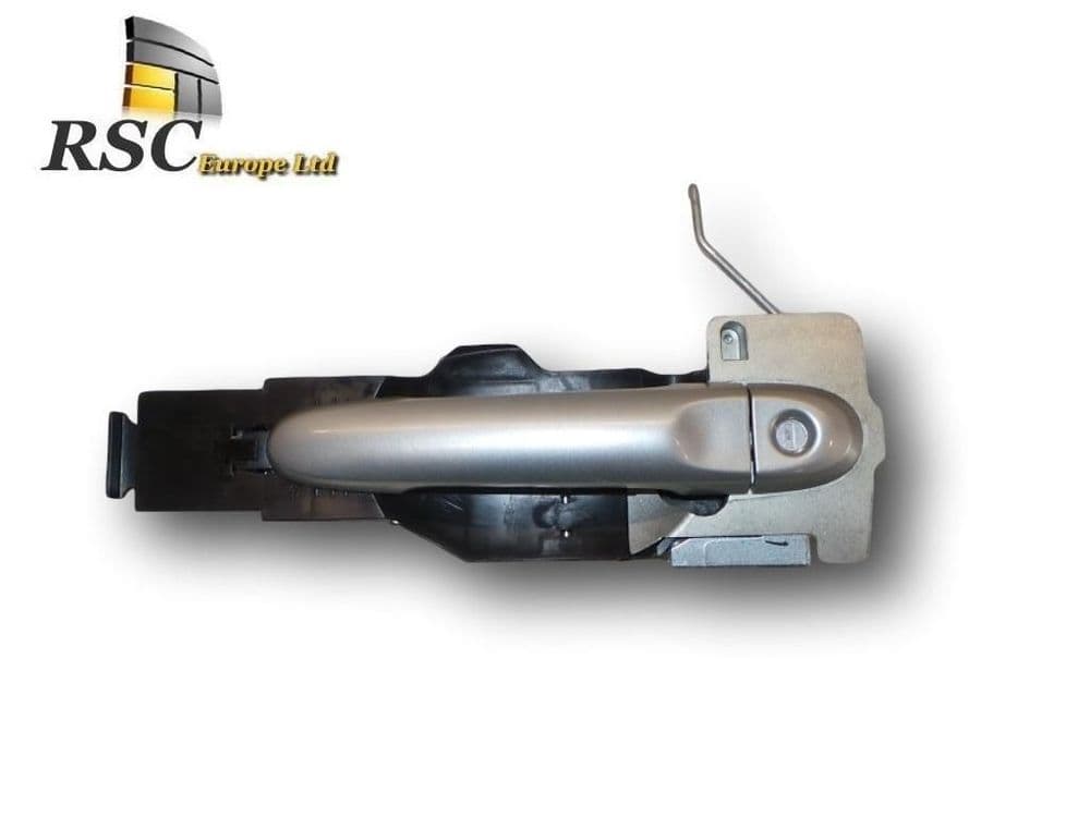 Nissan Juke Right Front Outer Door Handle in Silver USED