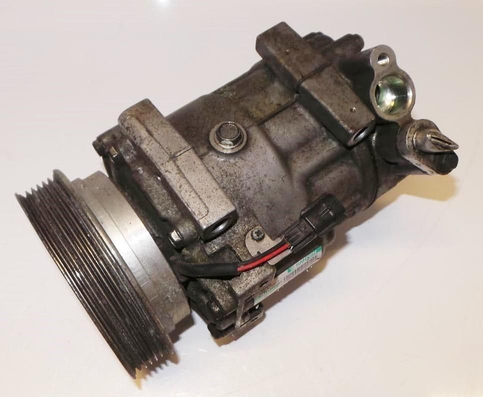 NISSAN QASHQAI Air Con Pump Compressor J10 1 5 Diesel Pipes On Side Of Pump