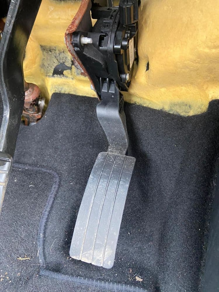 Renault Clio MK4 20132019 Throttle Pedal Accelerator 180223454R