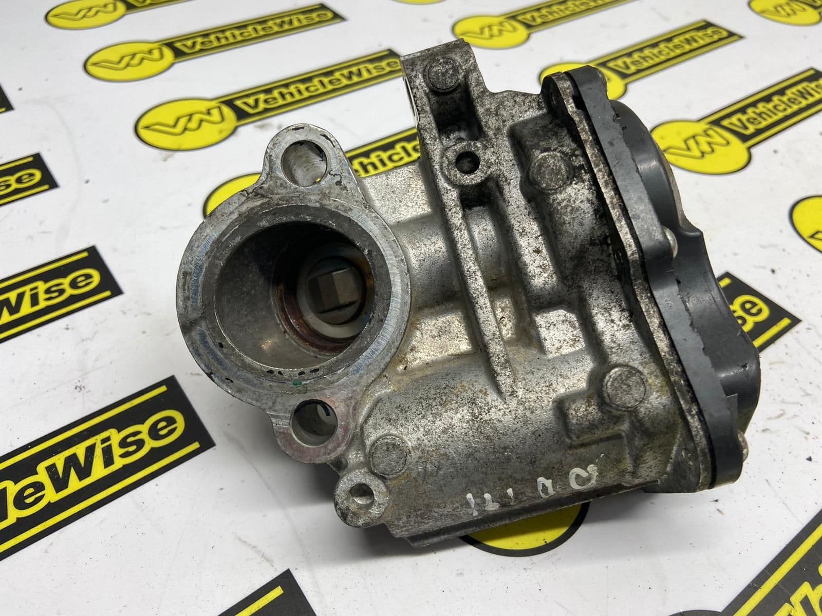 Renault Trafic 20142018 1.6 DCI Egr Valve 147100789R